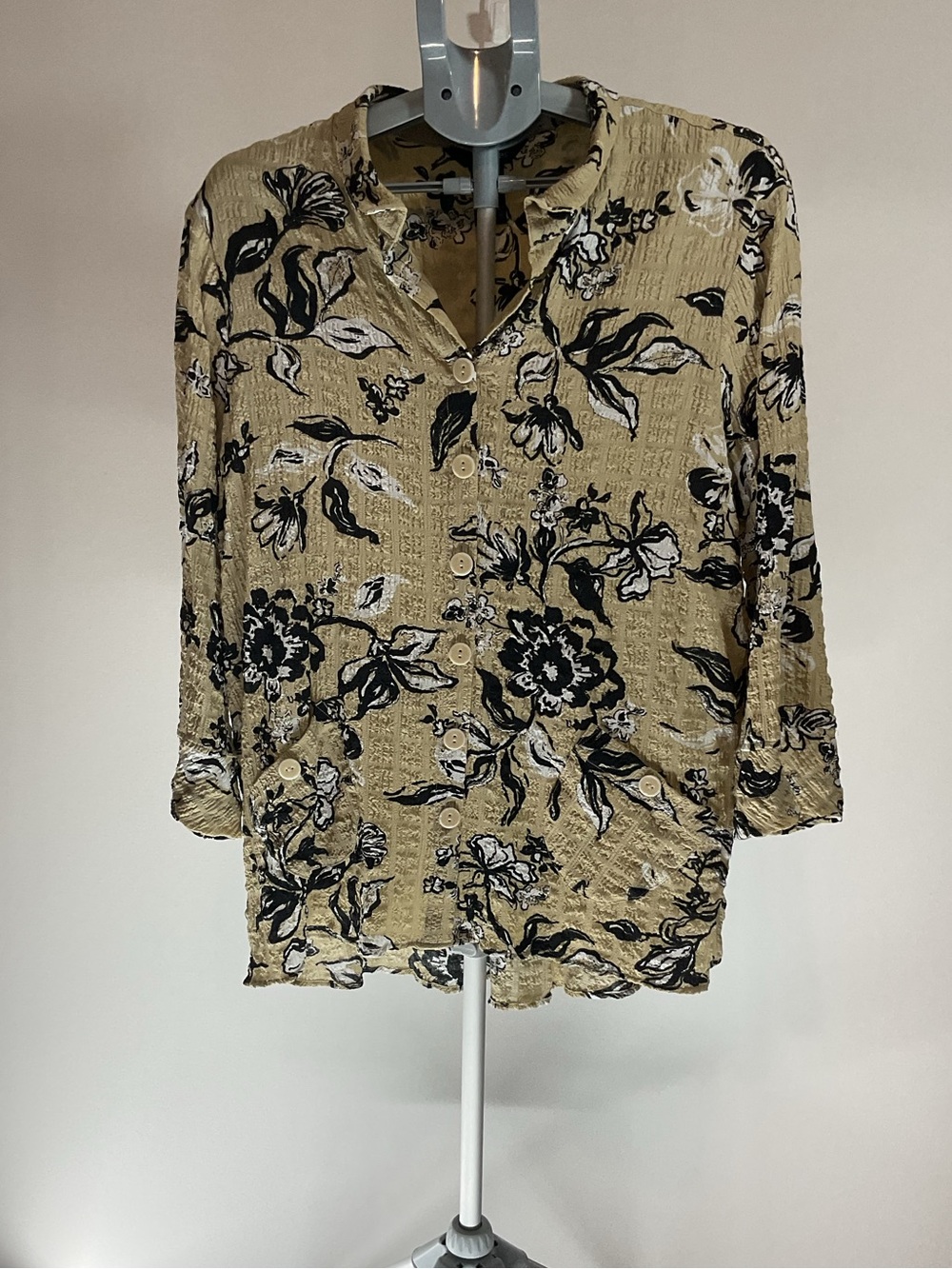 Ali Miles Large Textured Floral Button Front Cardigan Jacket